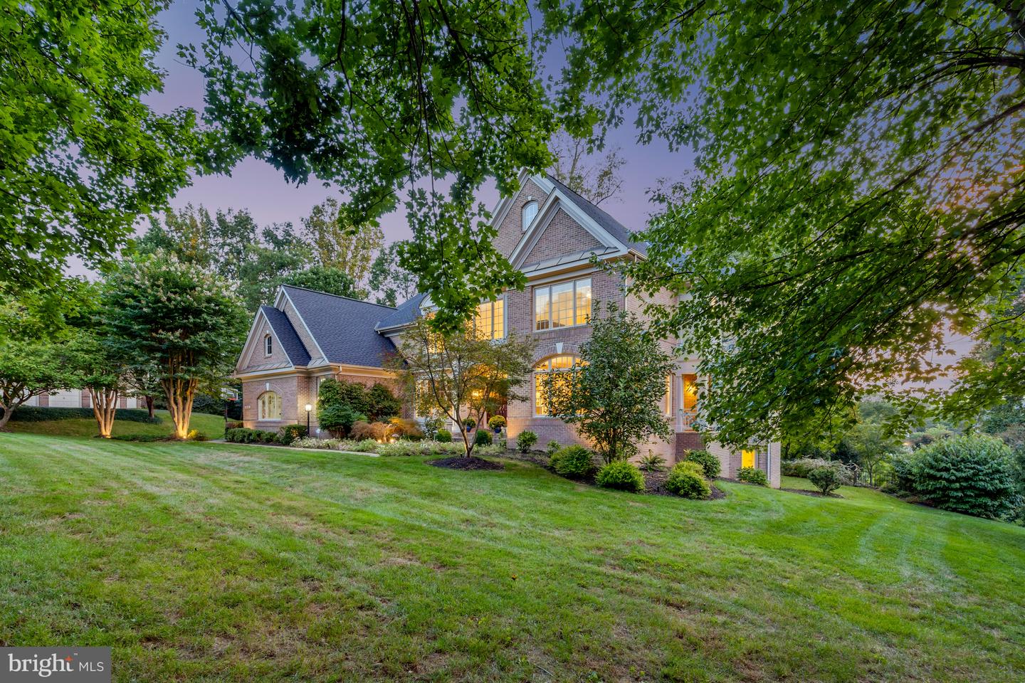 1834 ELGIN DR, VIENNA, Virginia 22182, 5 Bedrooms Bedrooms, 10 Rooms Rooms,4 BathroomsBathrooms,Residential,For sale,1834 ELGIN DR,VAFX2261882 MLS # VAFX2261882