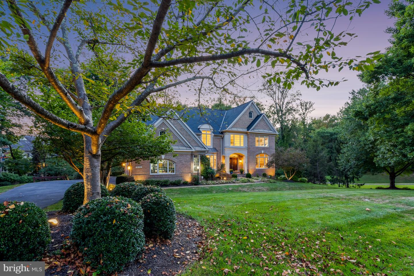 1834 ELGIN DR, VIENNA, Virginia 22182, 5 Bedrooms Bedrooms, 10 Rooms Rooms,4 BathroomsBathrooms,Residential,For sale,1834 ELGIN DR,VAFX2261882 MLS # VAFX2261882