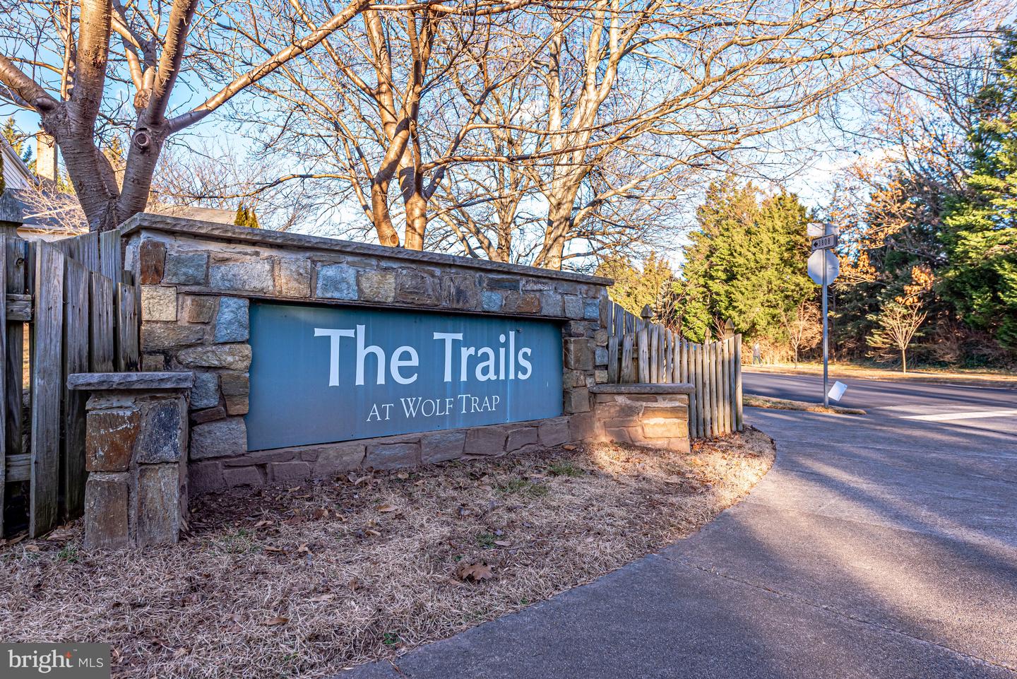 1834 ELGIN DR, VIENNA, Virginia 22182, 5 Bedrooms Bedrooms, 10 Rooms Rooms,4 BathroomsBathrooms,Residential,For sale,1834 ELGIN DR,VAFX2261882 MLS # VAFX2261882