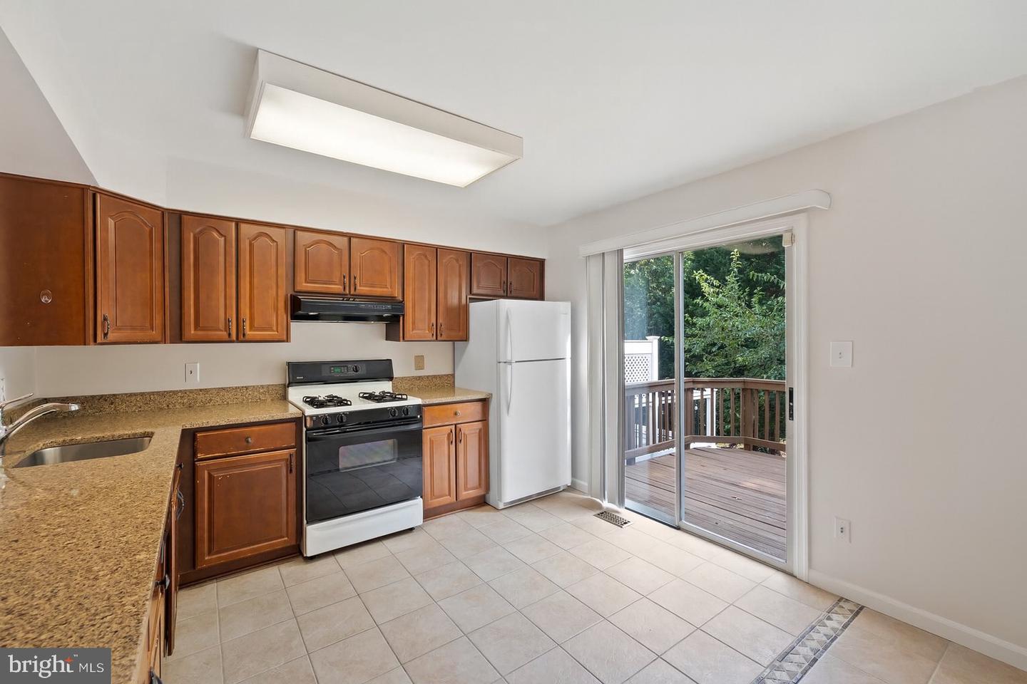 5321 BUXTON CT, ALEXANDRIA, Virginia 22315, 3 Bedrooms Bedrooms, ,3 BathroomsBathrooms,Residential,For sale,5321 BUXTON CT,VAFX2261930 MLS # VAFX2261930