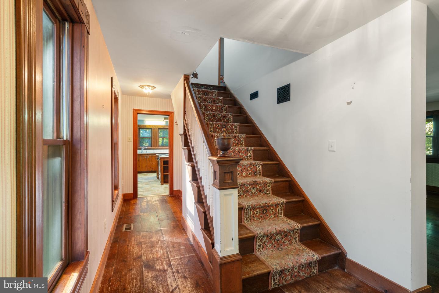 35454 CHERRY GROVE LN, ROUND HILL, Virginia 20141, 3 Bedrooms Bedrooms, ,2 BathroomsBathrooms,Residential,For sale,35454 CHERRY GROVE LN,VALO2105044 MLS # VALO2105044