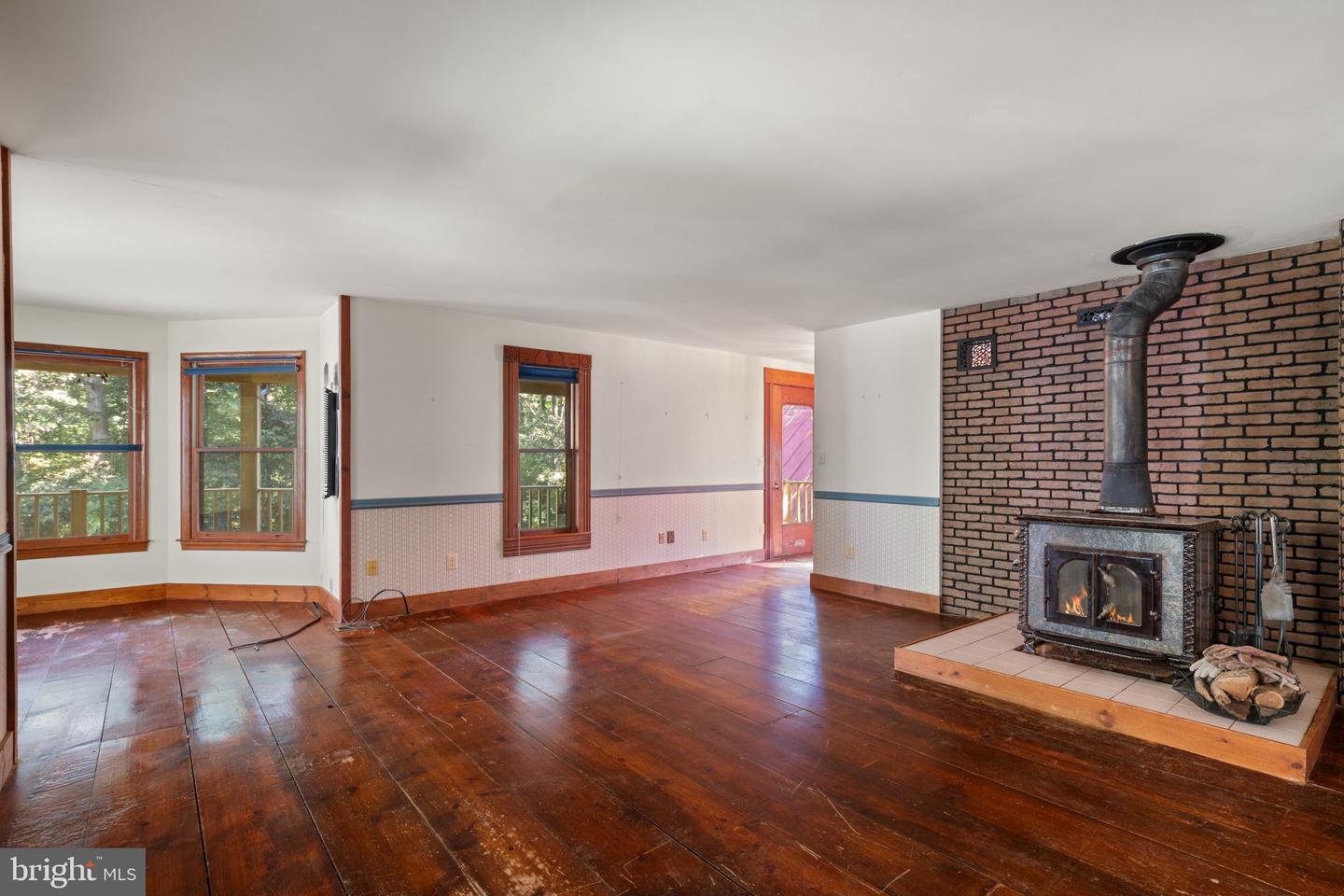 35454 CHERRY GROVE LN, ROUND HILL, Virginia 20141, 3 Bedrooms Bedrooms, ,2 BathroomsBathrooms,Residential,For sale,35454 CHERRY GROVE LN,VALO2105044 MLS # VALO2105044