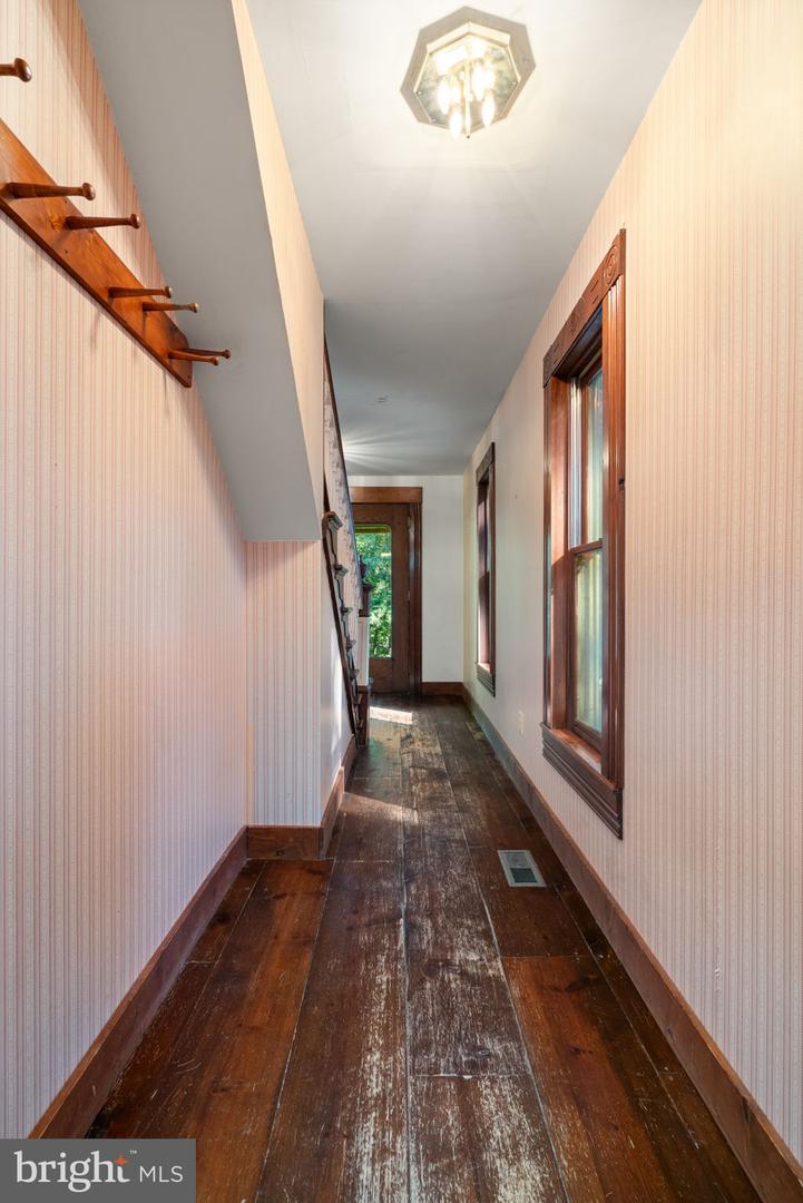 35454 CHERRY GROVE LN, ROUND HILL, Virginia 20141, 3 Bedrooms Bedrooms, ,2 BathroomsBathrooms,Residential,For sale,35454 CHERRY GROVE LN,VALO2105044 MLS # VALO2105044