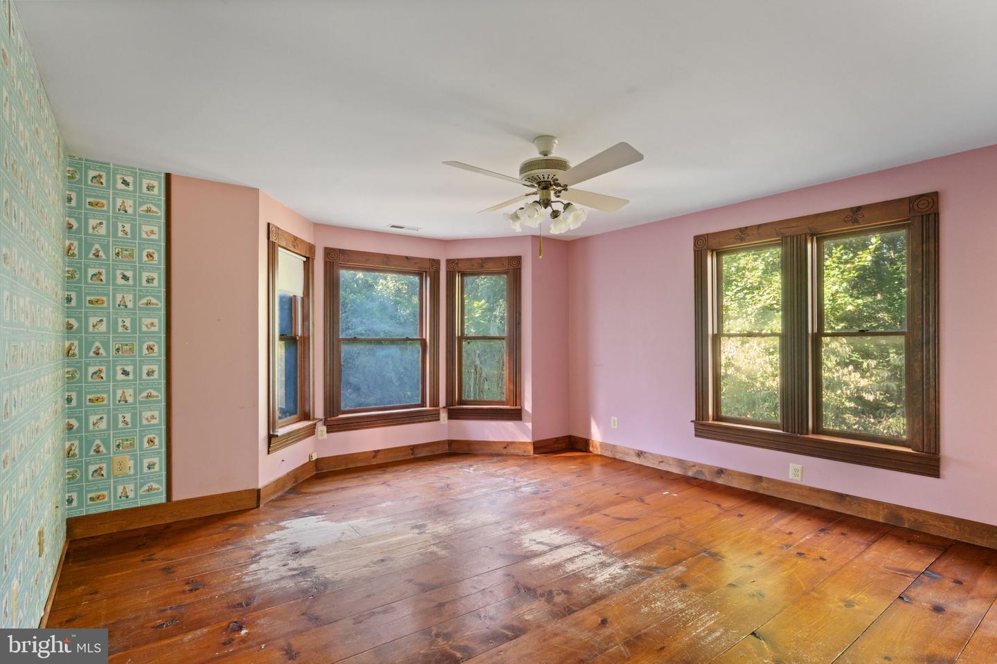 35454 CHERRY GROVE LN, ROUND HILL, Virginia 20141, 3 Bedrooms Bedrooms, ,2 BathroomsBathrooms,Residential,For sale,35454 CHERRY GROVE LN,VALO2105044 MLS # VALO2105044