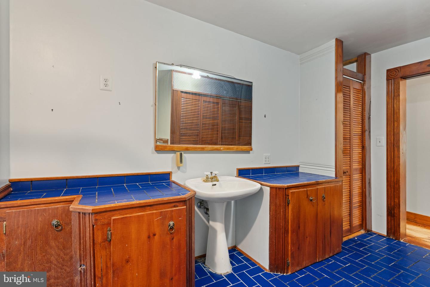 35454 CHERRY GROVE LN, ROUND HILL, Virginia 20141, 3 Bedrooms Bedrooms, ,2 BathroomsBathrooms,Residential,For sale,35454 CHERRY GROVE LN,VALO2105044 MLS # VALO2105044