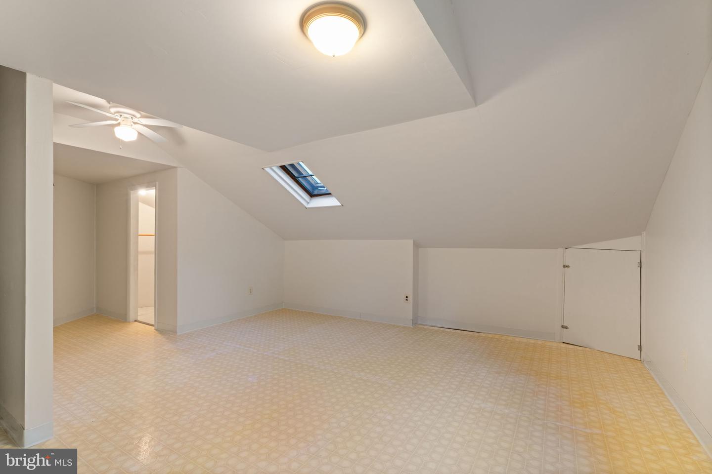 35454 CHERRY GROVE LN, ROUND HILL, Virginia 20141, 3 Bedrooms Bedrooms, ,2 BathroomsBathrooms,Residential,For sale,35454 CHERRY GROVE LN,VALO2105044 MLS # VALO2105044