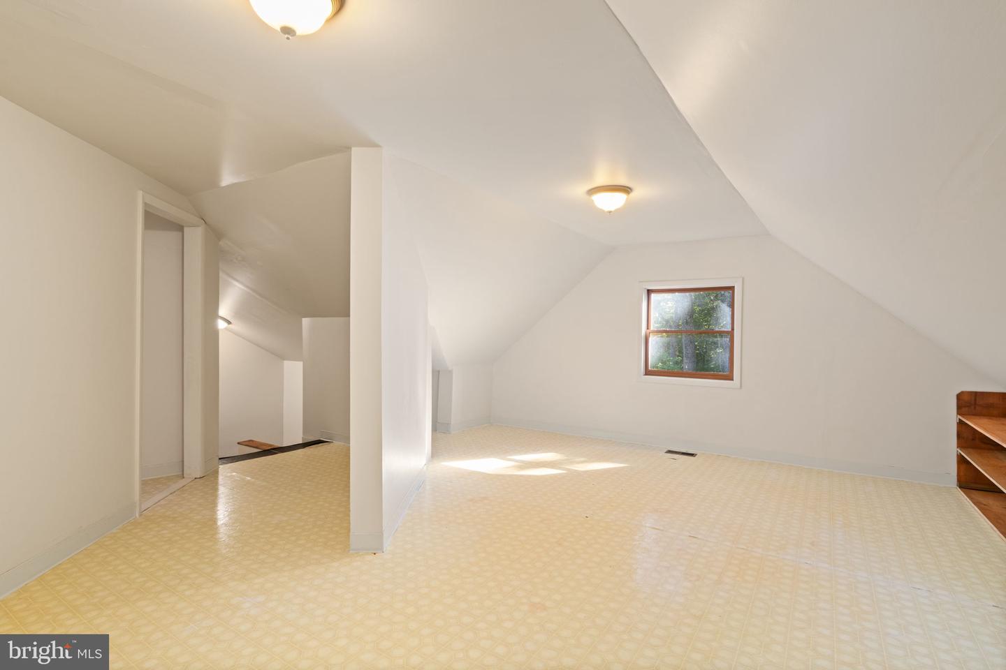 35454 CHERRY GROVE LN, ROUND HILL, Virginia 20141, 3 Bedrooms Bedrooms, ,2 BathroomsBathrooms,Residential,For sale,35454 CHERRY GROVE LN,VALO2105044 MLS # VALO2105044