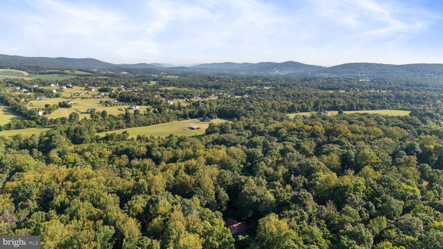 35454 CHERRY GROVE LN, ROUND HILL, Virginia 20141, 3 Bedrooms Bedrooms, ,2 BathroomsBathrooms,Residential,For sale,35454 CHERRY GROVE LN,VALO2105044 MLS # VALO2105044