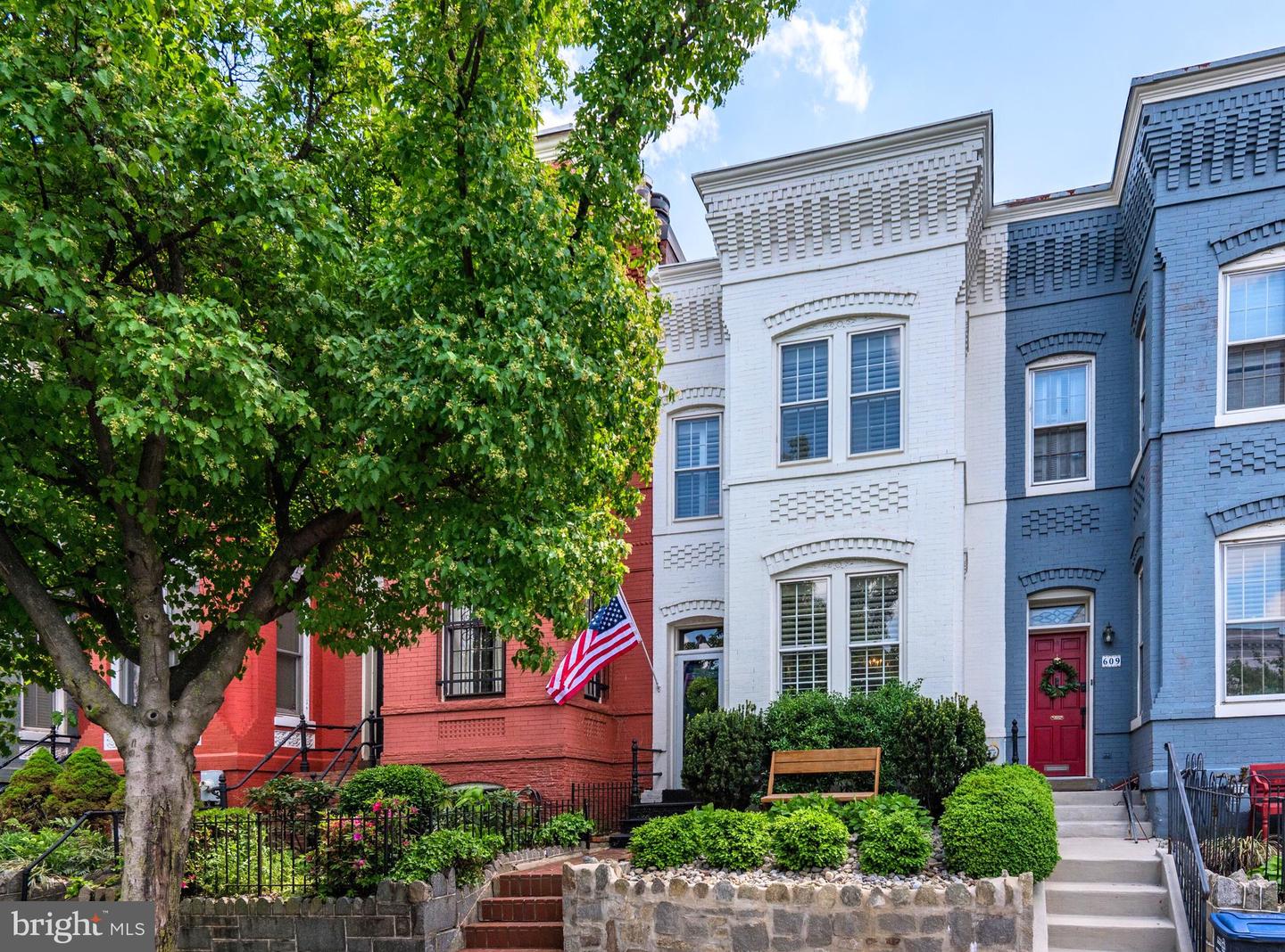 611 F ST NE, WASHINGTON, District Of Columbia 20002, 3 Bedrooms Bedrooms, ,2 BathroomsBathrooms,Residential,For sale,611 F ST NE,DCDC2216326 MLS # DCDC2216326