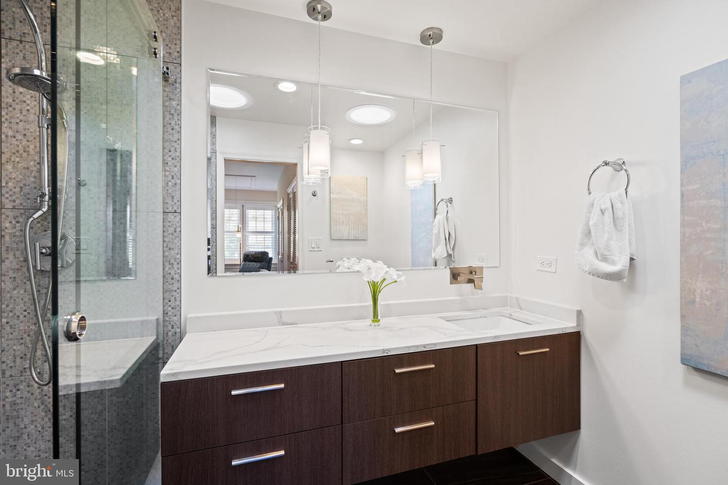 611 F ST NE, WASHINGTON, District Of Columbia 20002, 3 Bedrooms Bedrooms, ,2 BathroomsBathrooms,Residential,For sale,611 F ST NE,DCDC2216326 MLS # DCDC2216326