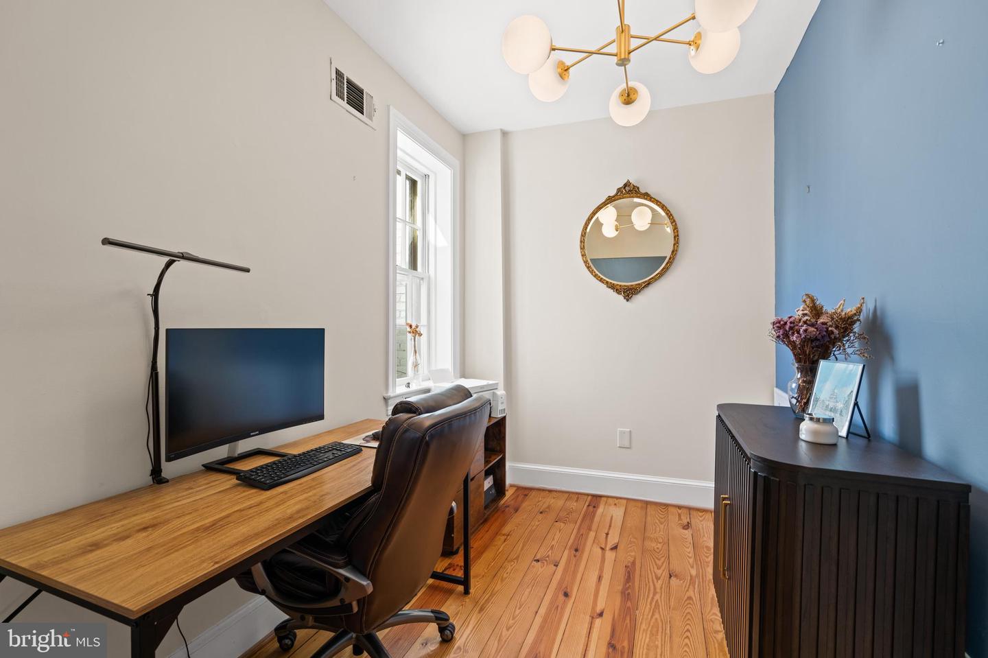 611 F ST NE, WASHINGTON, District Of Columbia 20002, 3 Bedrooms Bedrooms, ,2 BathroomsBathrooms,Residential,For sale,611 F ST NE,DCDC2216326 MLS # DCDC2216326