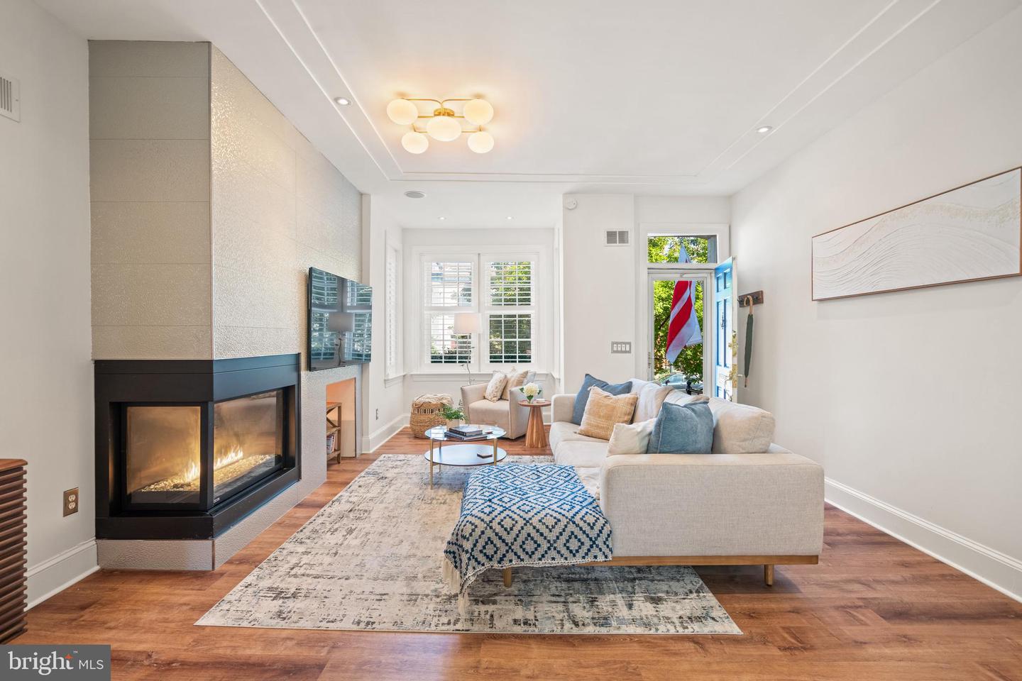 611 F ST NE, WASHINGTON, District Of Columbia 20002, 3 Bedrooms Bedrooms, ,2 BathroomsBathrooms,Residential,For sale,611 F ST NE,DCDC2216326 MLS # DCDC2216326