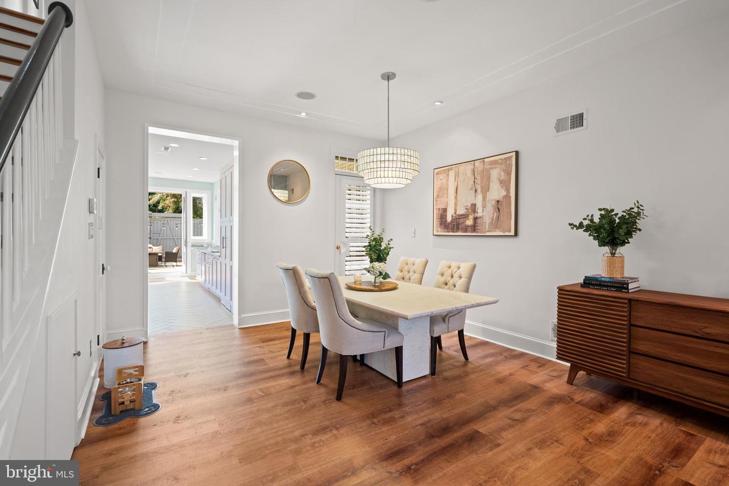 611 F ST NE, WASHINGTON, District Of Columbia 20002, 3 Bedrooms Bedrooms, ,2 BathroomsBathrooms,Residential,For sale,611 F ST NE,DCDC2216326 MLS # DCDC2216326