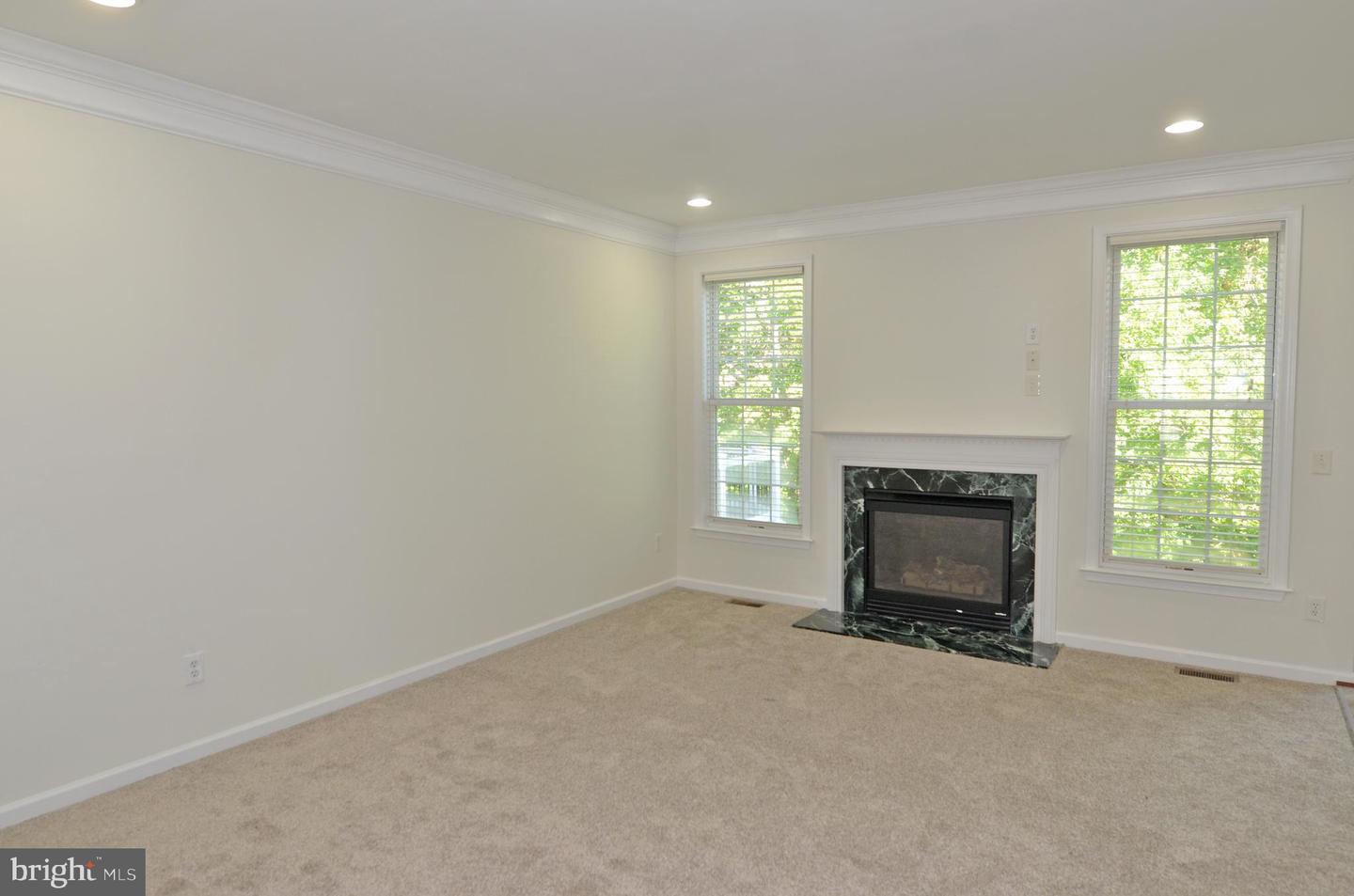 5636 ARROWFIELD TER, HAYMARKET, Virginia 20169, 4 Bedrooms Bedrooms, ,3 BathroomsBathrooms,Residential,For sale,5636 ARROWFIELD TER,VAPW2102246 MLS # VAPW2102246
