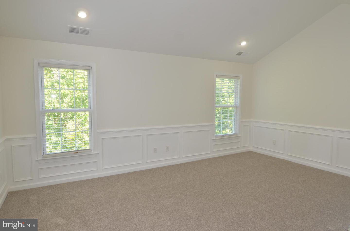 5636 ARROWFIELD TER, HAYMARKET, Virginia 20169, 4 Bedrooms Bedrooms, ,3 BathroomsBathrooms,Residential,For sale,5636 ARROWFIELD TER,VAPW2102246 MLS # VAPW2102246