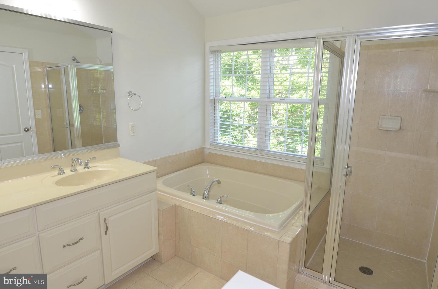 5636 ARROWFIELD TER, HAYMARKET, Virginia 20169, 4 Bedrooms Bedrooms, ,3 BathroomsBathrooms,Residential,For sale,5636 ARROWFIELD TER,VAPW2102246 MLS # VAPW2102246
