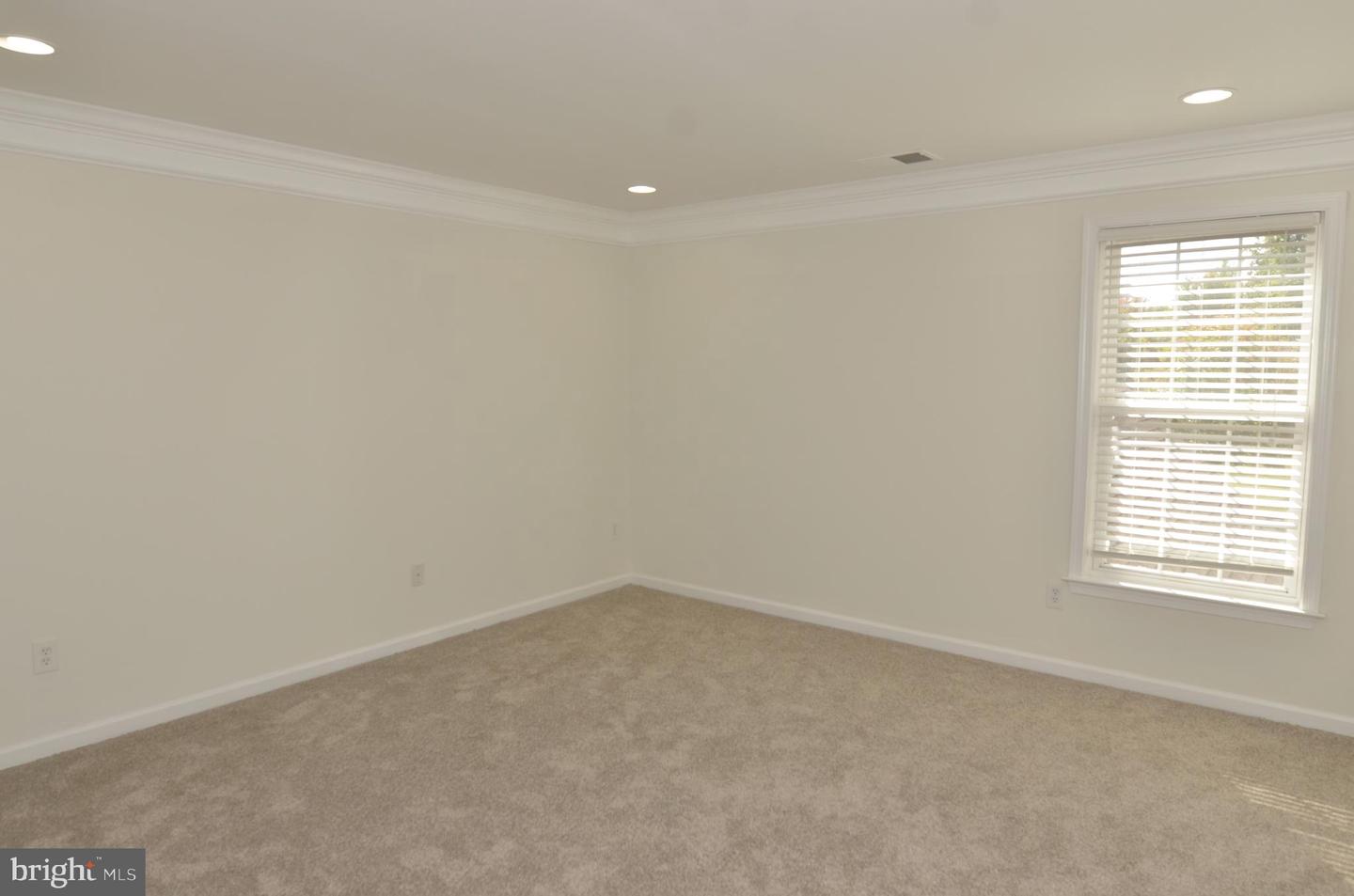 5636 ARROWFIELD TER, HAYMARKET, Virginia 20169, 4 Bedrooms Bedrooms, ,3 BathroomsBathrooms,Residential,For sale,5636 ARROWFIELD TER,VAPW2102246 MLS # VAPW2102246