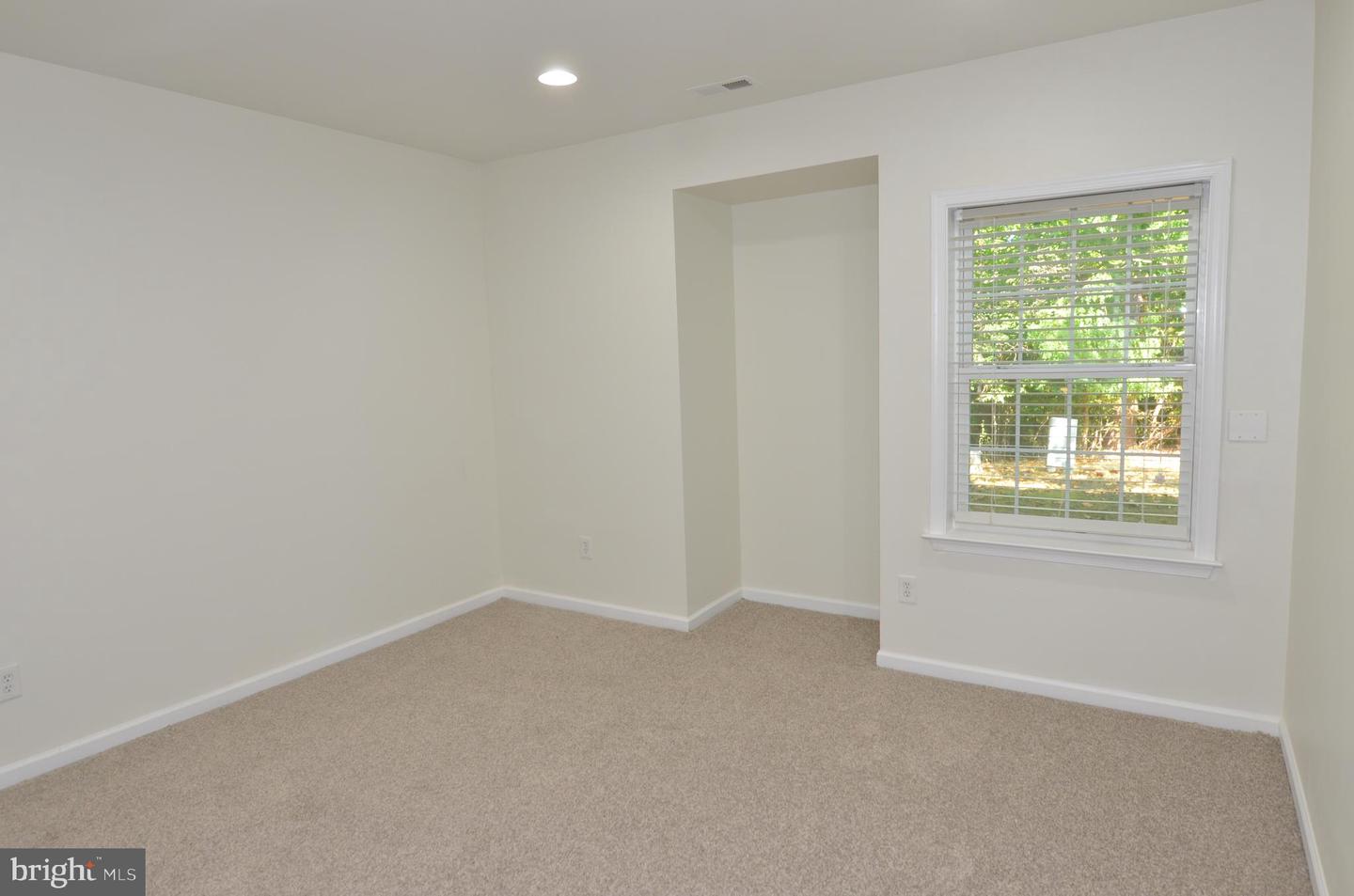 5636 ARROWFIELD TER, HAYMARKET, Virginia 20169, 4 Bedrooms Bedrooms, ,3 BathroomsBathrooms,Residential,For sale,5636 ARROWFIELD TER,VAPW2102246 MLS # VAPW2102246