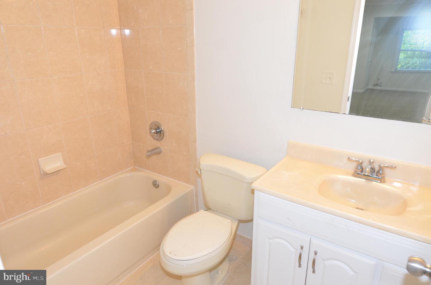 5636 ARROWFIELD TER, HAYMARKET, Virginia 20169, 4 Bedrooms Bedrooms, ,3 BathroomsBathrooms,Residential,For sale,5636 ARROWFIELD TER,VAPW2102246 MLS # VAPW2102246