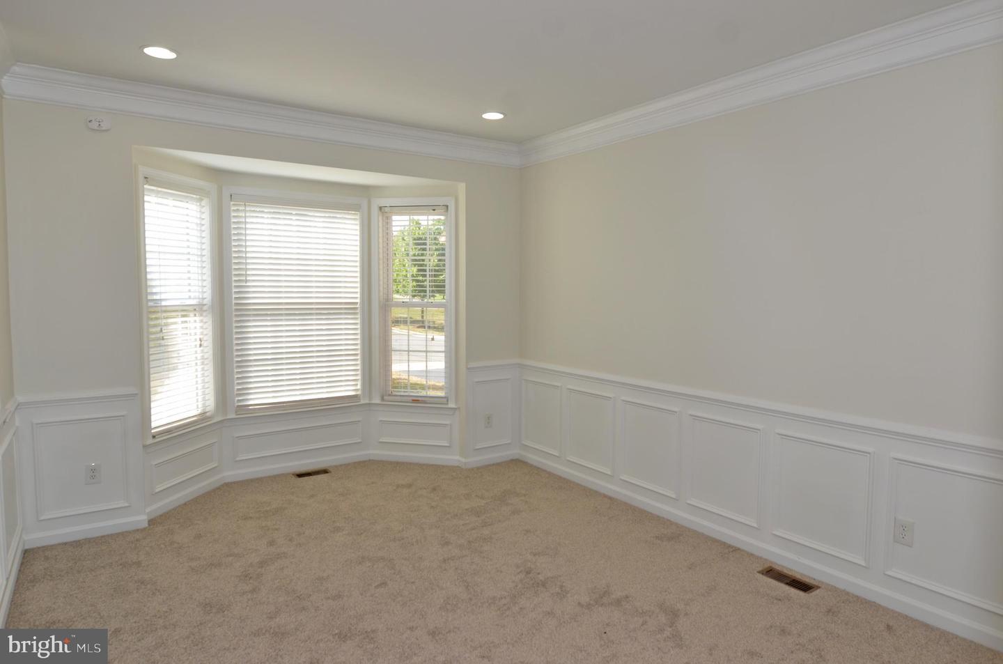 5636 ARROWFIELD TER, HAYMARKET, Virginia 20169, 4 Bedrooms Bedrooms, ,3 BathroomsBathrooms,Residential,For sale,5636 ARROWFIELD TER,VAPW2102246 MLS # VAPW2102246