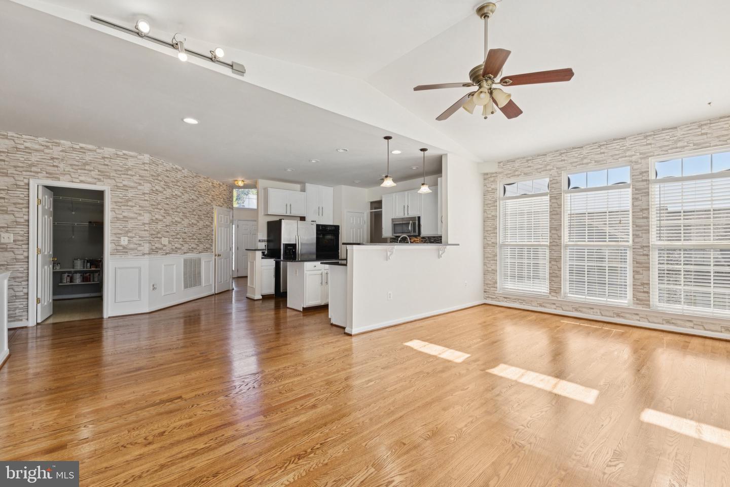 14536 GENERAL WASHINGTON DR, WOODBRIDGE, Virginia 22193, 6 Bedrooms Bedrooms, 11 Rooms Rooms,4 BathroomsBathrooms,Residential,For sale,14536 GENERAL WASHINGTON DR,VAPW2102252 MLS # VAPW2102252