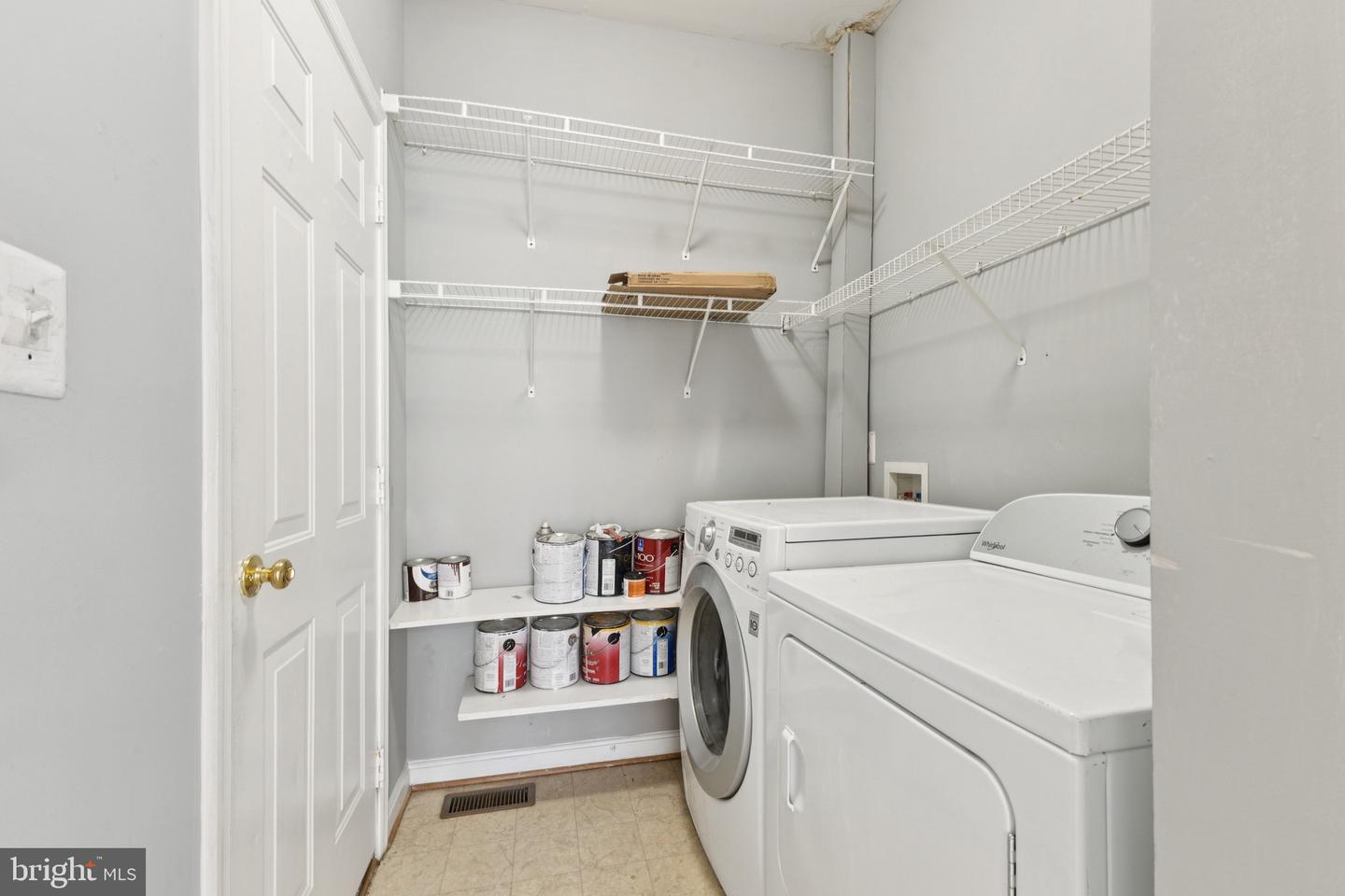 14536 GENERAL WASHINGTON DR, WOODBRIDGE, Virginia 22193, 6 Bedrooms Bedrooms, 11 Rooms Rooms,4 BathroomsBathrooms,Residential,For sale,14536 GENERAL WASHINGTON DR,VAPW2102252 MLS # VAPW2102252