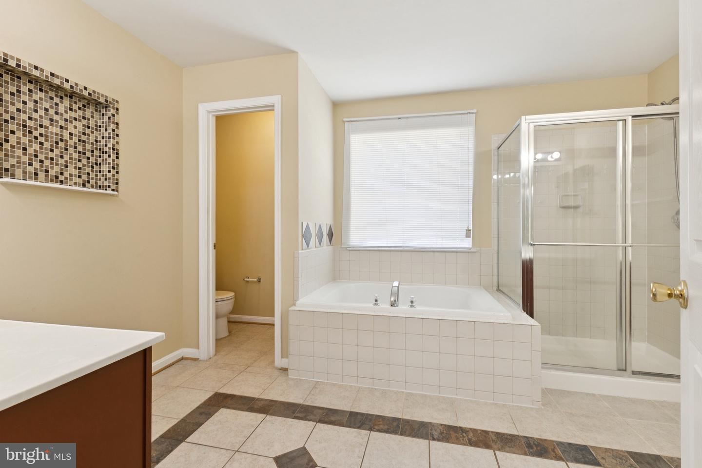 14536 GENERAL WASHINGTON DR, WOODBRIDGE, Virginia 22193, 6 Bedrooms Bedrooms, 11 Rooms Rooms,4 BathroomsBathrooms,Residential,For sale,14536 GENERAL WASHINGTON DR,VAPW2102252 MLS # VAPW2102252