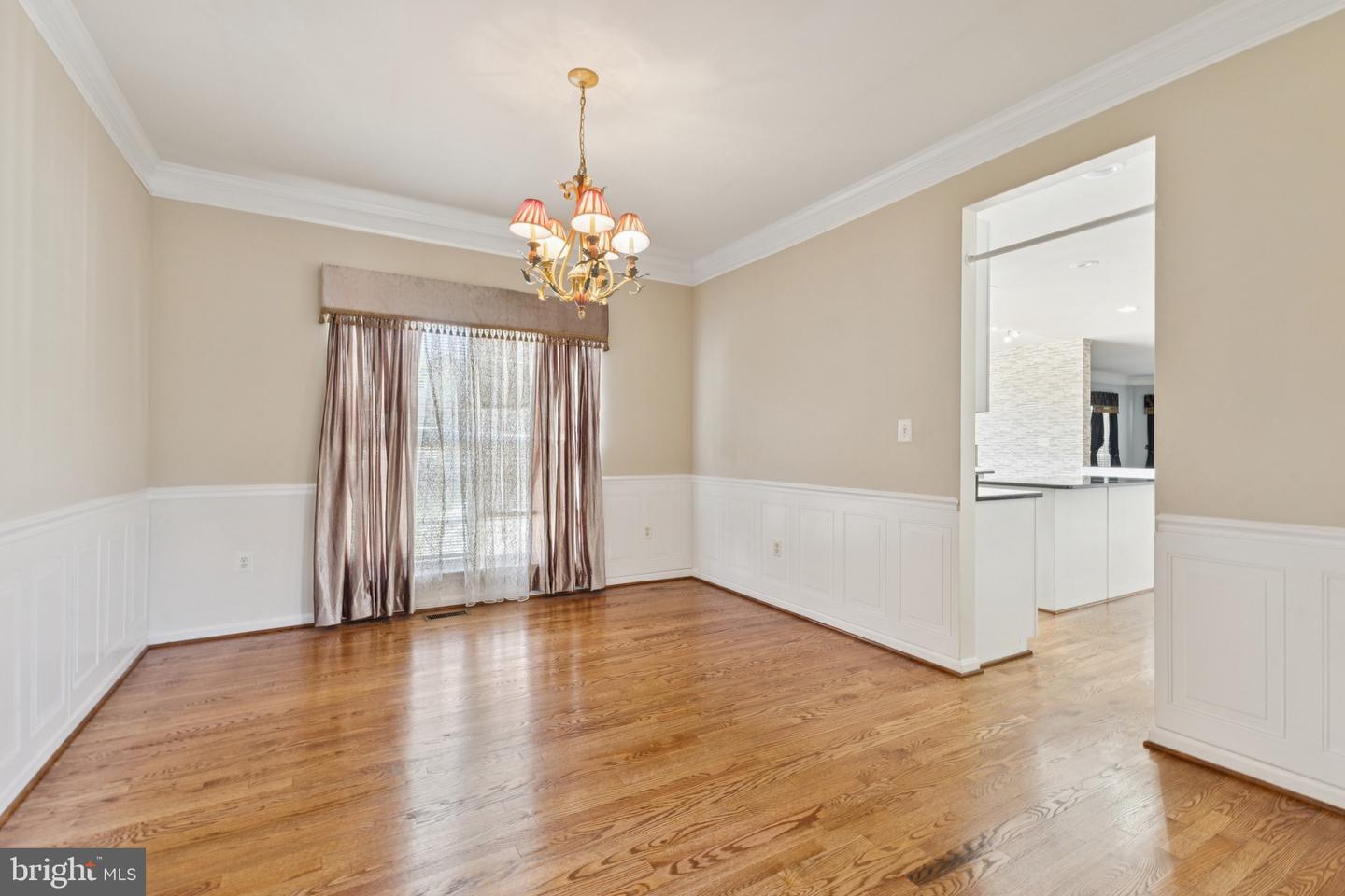 14536 GENERAL WASHINGTON DR, WOODBRIDGE, Virginia 22193, 6 Bedrooms Bedrooms, 11 Rooms Rooms,4 BathroomsBathrooms,Residential,For sale,14536 GENERAL WASHINGTON DR,VAPW2102252 MLS # VAPW2102252