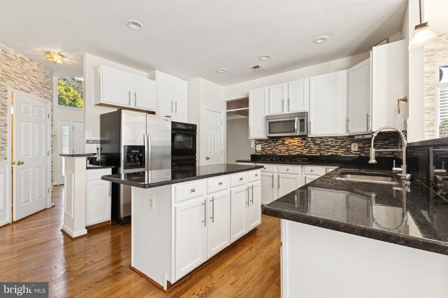 14536 GENERAL WASHINGTON DR, WOODBRIDGE, Virginia 22193, 6 Bedrooms Bedrooms, 11 Rooms Rooms,4 BathroomsBathrooms,Residential,For sale,14536 GENERAL WASHINGTON DR,VAPW2102252 MLS # VAPW2102252