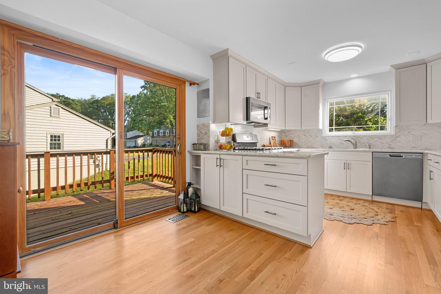 3716 KRYSIA CT, ANNANDALE, Virginia 22003, 4 Bedrooms Bedrooms, 13 Rooms Rooms,3 BathroomsBathrooms,Residential,For sale,3716 KRYSIA CT,VAFX2263220 MLS # VAFX2263220