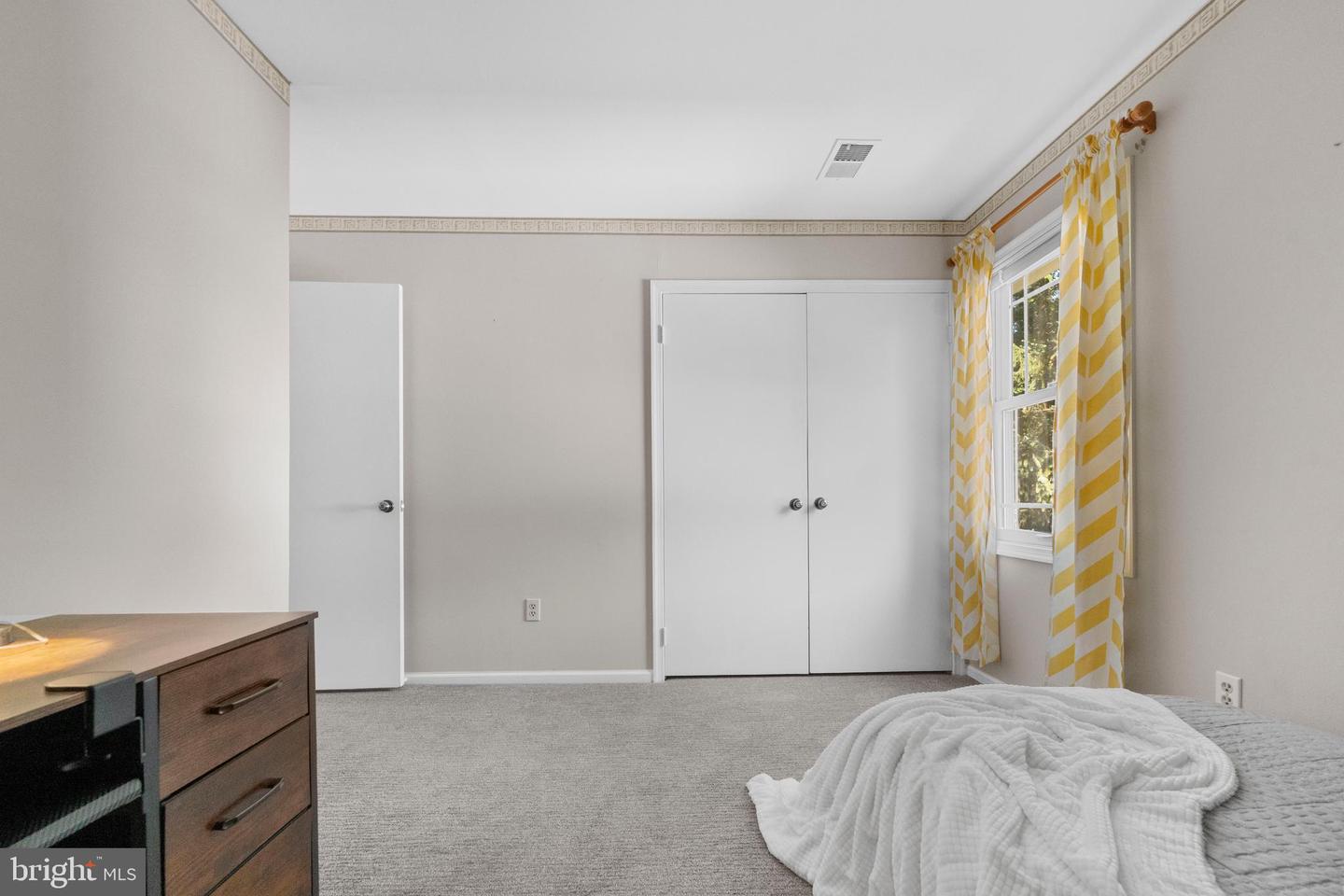 3716 KRYSIA CT, ANNANDALE, Virginia 22003, 4 Bedrooms Bedrooms, 13 Rooms Rooms,3 BathroomsBathrooms,Residential,For sale,3716 KRYSIA CT,VAFX2263220 MLS # VAFX2263220
