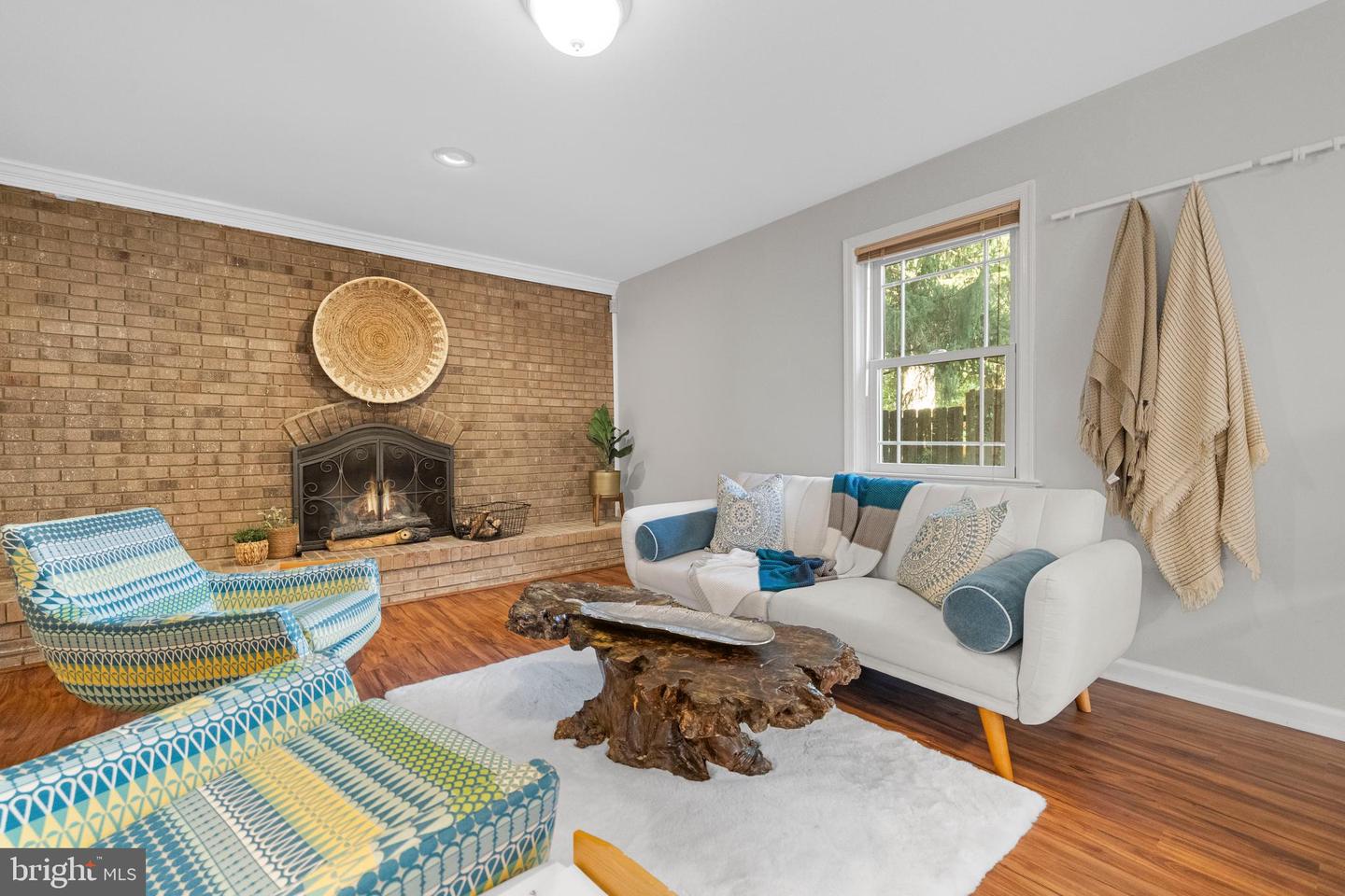 3716 KRYSIA CT, ANNANDALE, Virginia 22003, 4 Bedrooms Bedrooms, 13 Rooms Rooms,3 BathroomsBathrooms,Residential,For sale,3716 KRYSIA CT,VAFX2263220 MLS # VAFX2263220