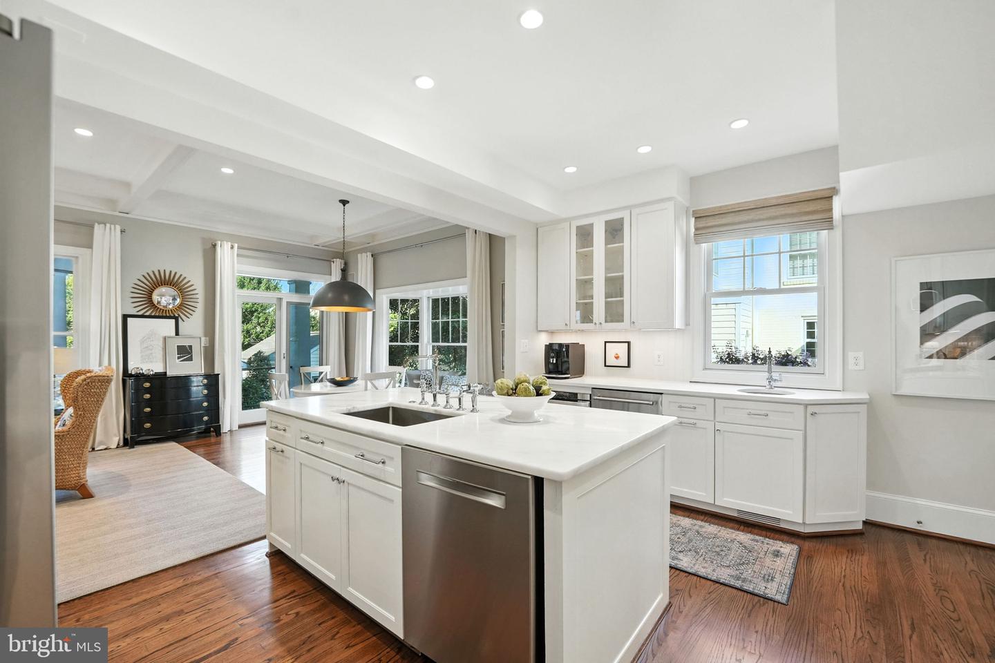 1610 N DANVILLE ST, ARLINGTON, Virginia 22201, 6 Bedrooms Bedrooms, ,3 BathroomsBathrooms,Residential,For sale,1610 N DANVILLE ST,VAAR2062840 MLS # VAAR2062840