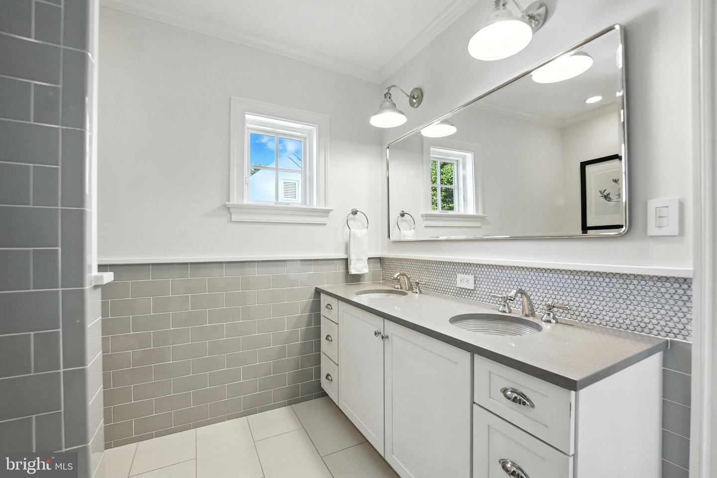 1610 N DANVILLE ST, ARLINGTON, Virginia 22201, 6 Bedrooms Bedrooms, ,3 BathroomsBathrooms,Residential,For sale,1610 N DANVILLE ST,VAAR2062840 MLS # VAAR2062840