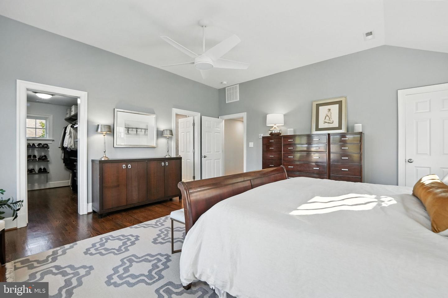 1610 N DANVILLE ST, ARLINGTON, Virginia 22201, 6 Bedrooms Bedrooms, ,3 BathroomsBathrooms,Residential,For sale,1610 N DANVILLE ST,VAAR2062840 MLS # VAAR2062840