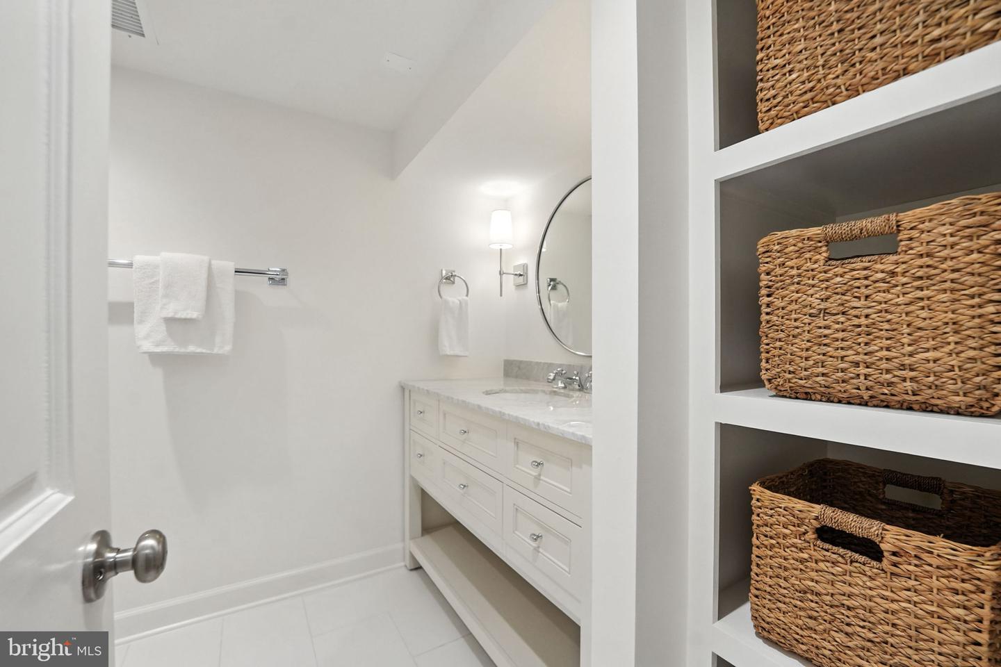 1610 N DANVILLE ST, ARLINGTON, Virginia 22201, 6 Bedrooms Bedrooms, ,3 BathroomsBathrooms,Residential,For sale,1610 N DANVILLE ST,VAAR2062840 MLS # VAAR2062840