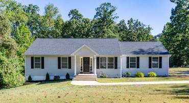 931 RAMOTH CHURCH RD, FREDERICKSBURG, Virginia 22406, 4 Bedrooms Bedrooms, 7 Rooms Rooms,3 BathroomsBathrooms,Residential,For sale,931 RAMOTH CHURCH RD,VAST2042214 MLS # VAST2042214