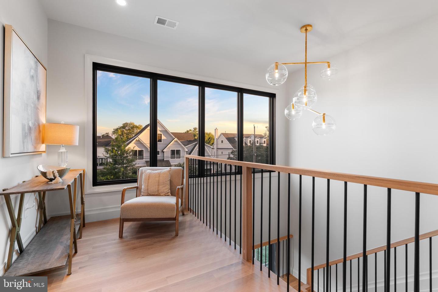6301 31ST ST N, ARLINGTON, Virginia 22207, 6 Bedrooms Bedrooms, ,6 BathroomsBathrooms,Residential,For sale,6301 31ST ST N,VAAR2062868 MLS # VAAR2062868