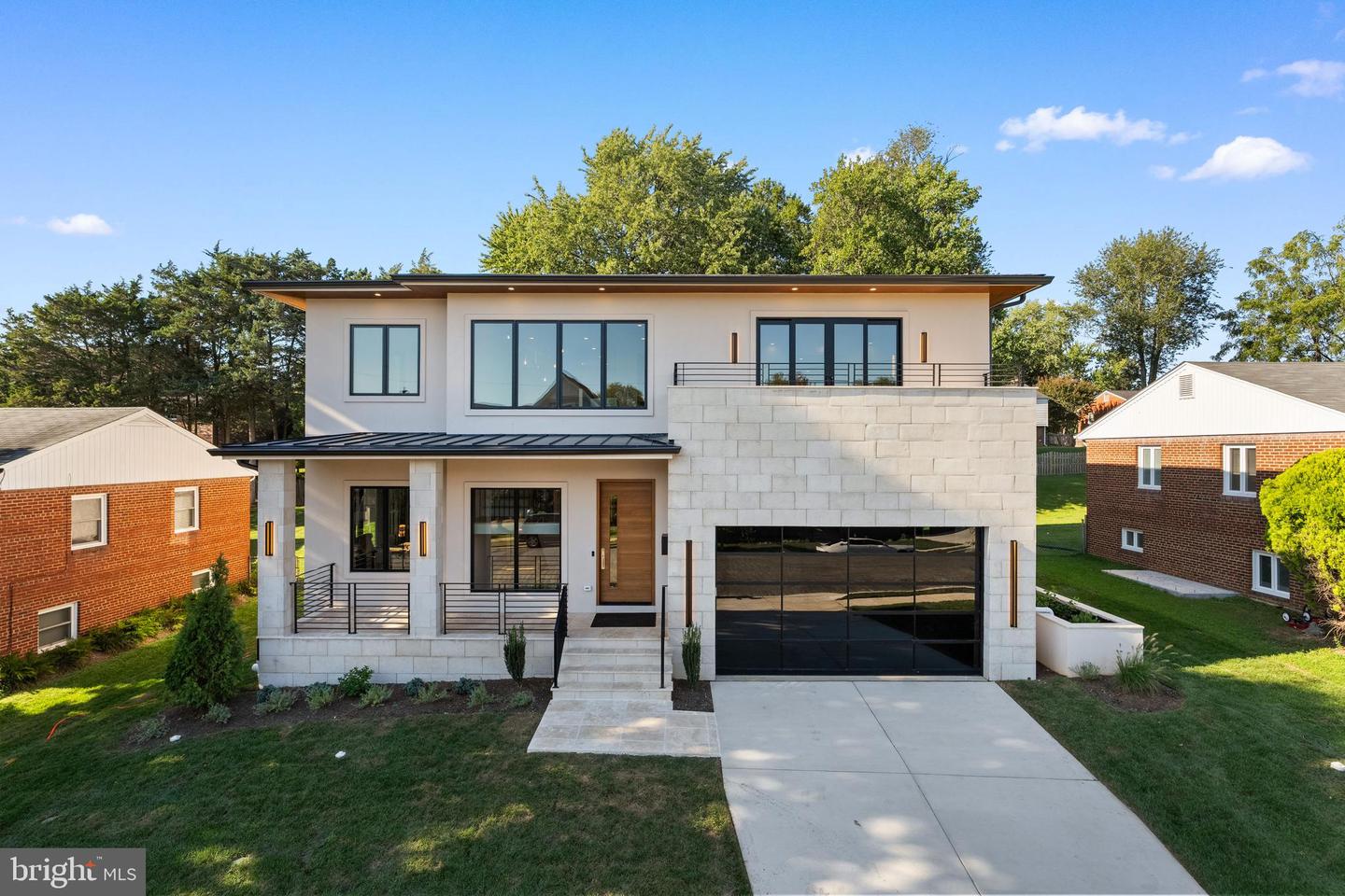 6301 31ST ST N, ARLINGTON, Virginia 22207, 6 Bedrooms Bedrooms, ,6 BathroomsBathrooms,Residential,For sale,6301 31ST ST N,VAAR2062868 MLS # VAAR2062868