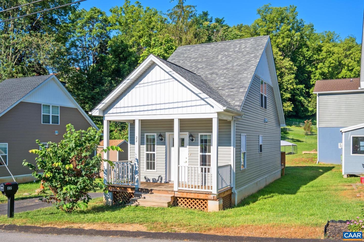 22 STAFFORD ST, STAUNTON, Virginia 24401, 2 Bedrooms Bedrooms, ,2 BathroomsBathrooms,Residential,For sale,22 STAFFORD ST,668324 MLS # 668324