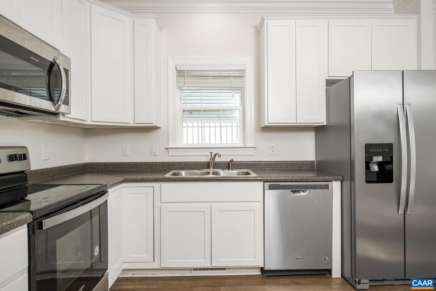 22 STAFFORD ST, STAUNTON, Virginia 24401, 2 Bedrooms Bedrooms, ,2 BathroomsBathrooms,Residential,For sale,22 STAFFORD ST,668324 MLS # 668324