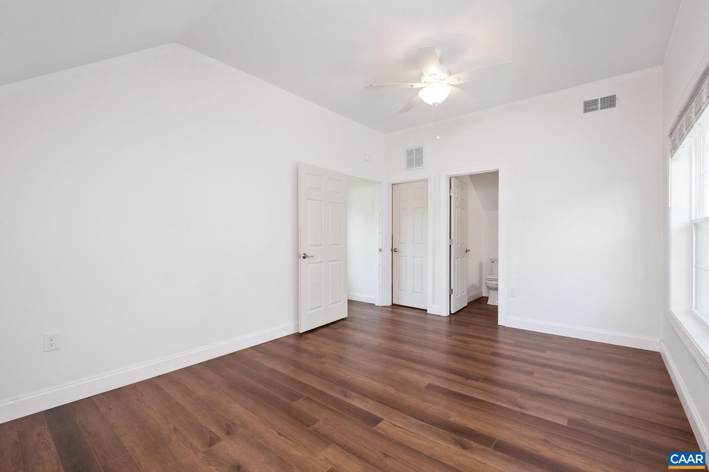 22 STAFFORD ST, STAUNTON, Virginia 24401, 2 Bedrooms Bedrooms, ,2 BathroomsBathrooms,Residential,For sale,22 STAFFORD ST,668324 MLS # 668324