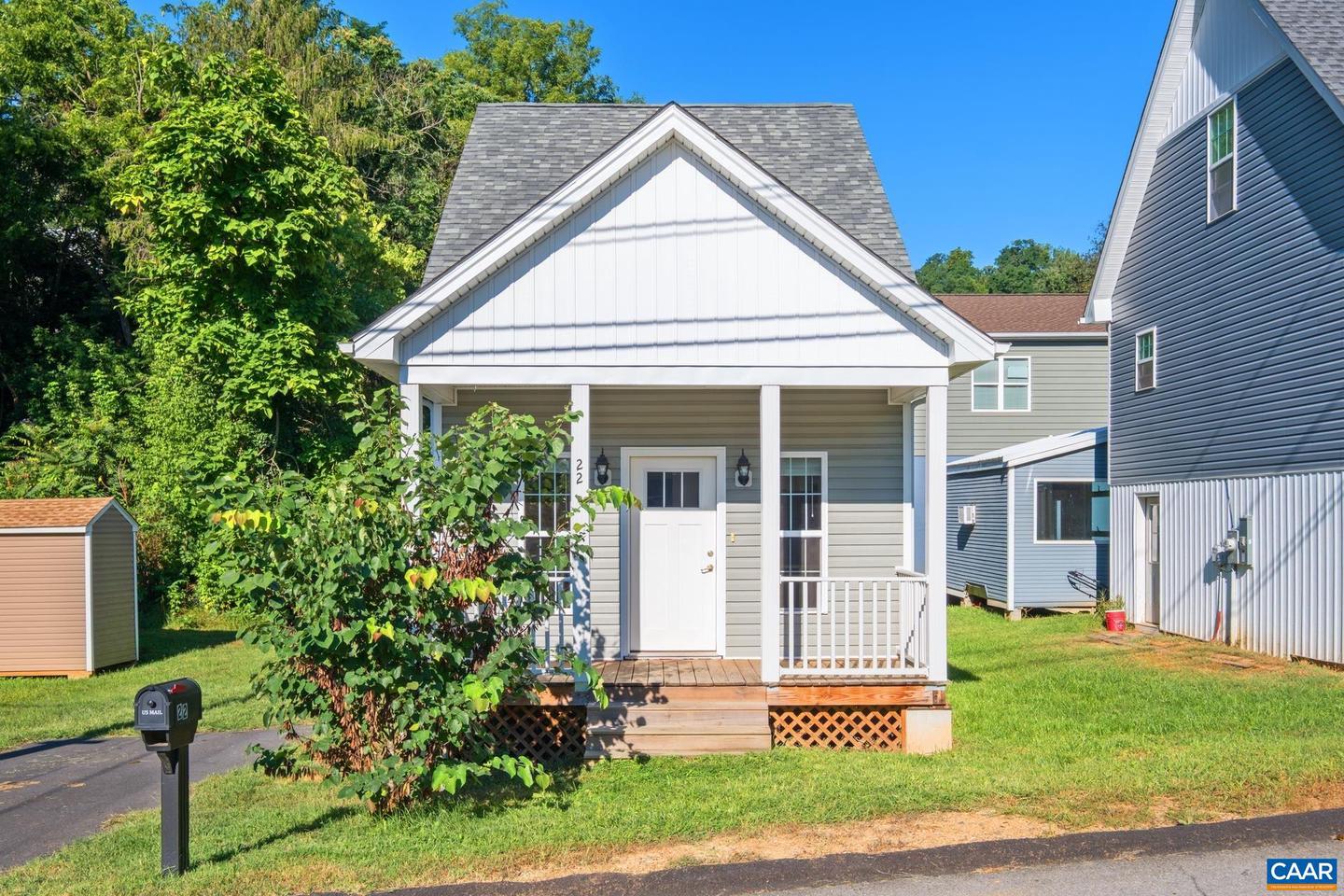22 STAFFORD ST, STAUNTON, Virginia 24401, 2 Bedrooms Bedrooms, ,2 BathroomsBathrooms,Residential,For sale,22 STAFFORD ST,668324 MLS # 668324