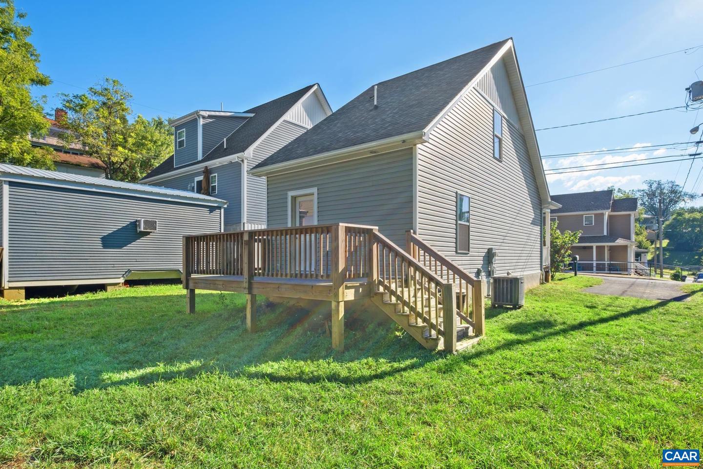 22 STAFFORD ST, STAUNTON, Virginia 24401, 2 Bedrooms Bedrooms, ,2 BathroomsBathrooms,Residential,For sale,22 STAFFORD ST,668324 MLS # 668324