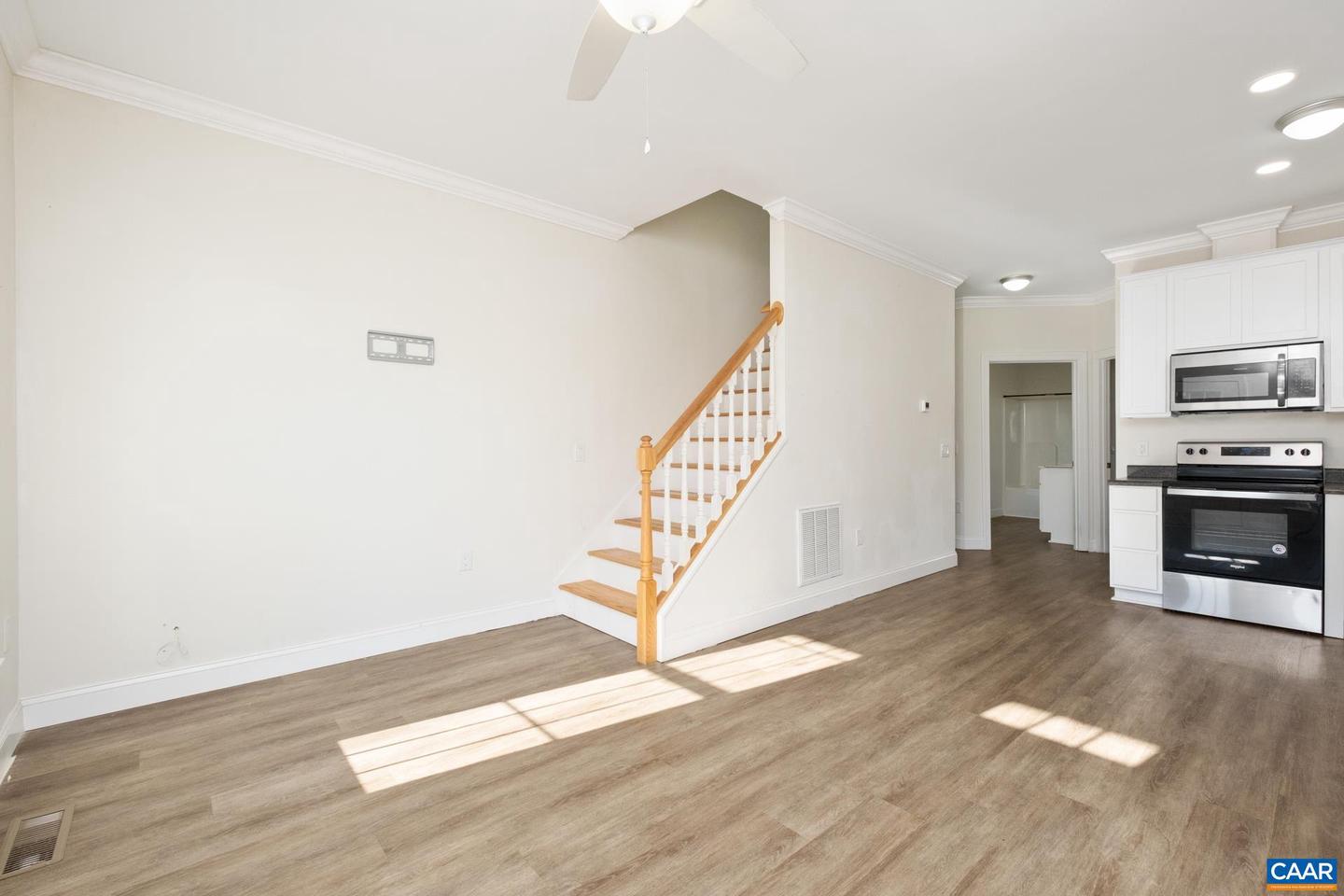 22 STAFFORD ST, STAUNTON, Virginia 24401, 2 Bedrooms Bedrooms, ,2 BathroomsBathrooms,Residential,For sale,22 STAFFORD ST,668324 MLS # 668324