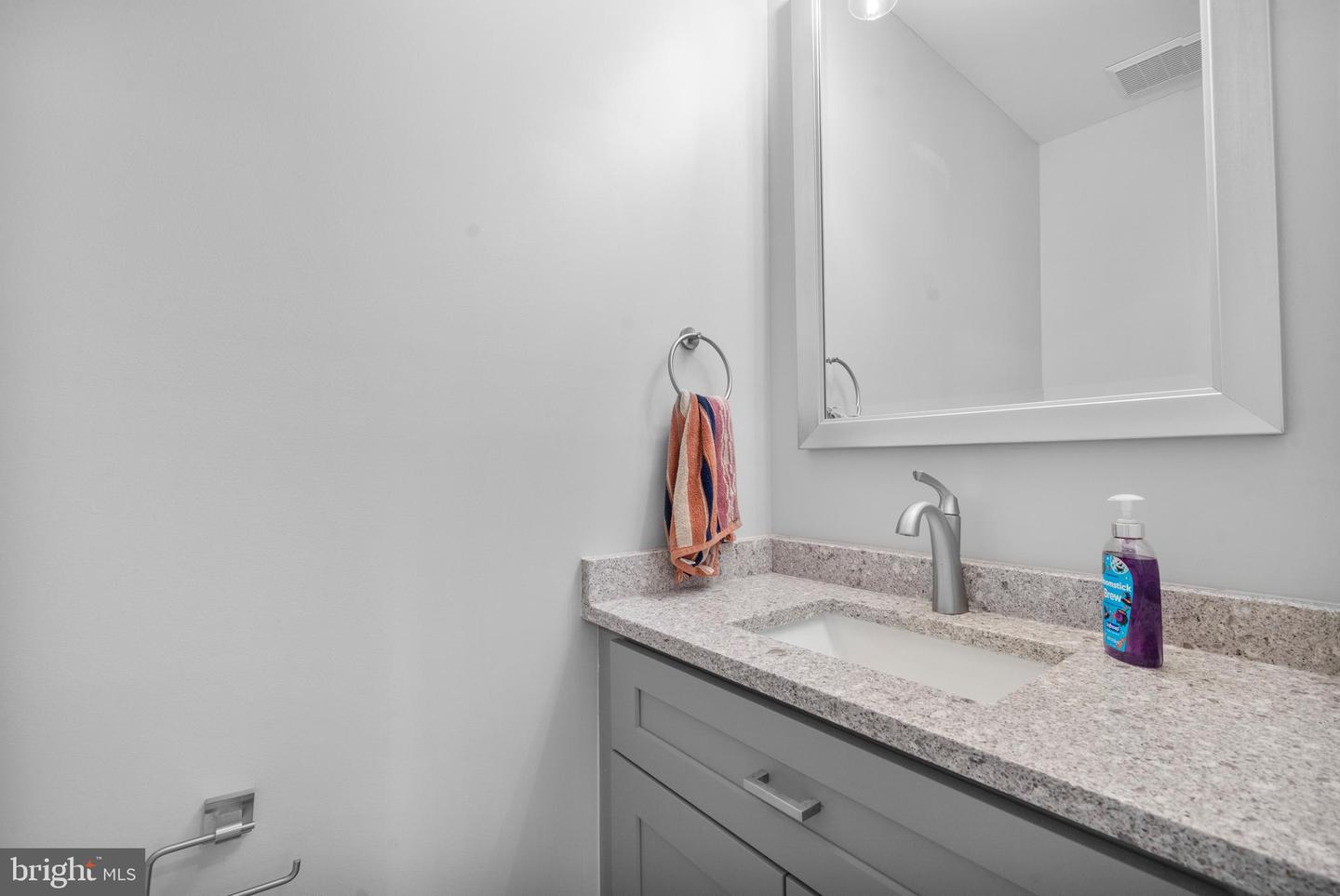 5638 SUTHERLAND CT, BURKE, Virginia 22015, 3 Bedrooms Bedrooms, ,3 BathroomsBathrooms,Residential,For sale,5638 SUTHERLAND CT,VAFX2264130 MLS # VAFX2264130