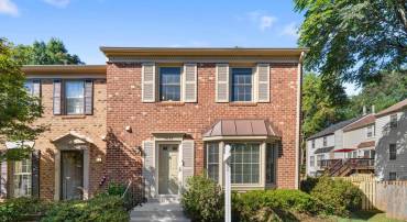 5638 SUTHERLAND CT, BURKE, Virginia 22015, 3 Bedrooms Bedrooms, ,3 BathroomsBathrooms,Residential,For sale,5638 SUTHERLAND CT,VAFX2264130 MLS # VAFX2264130