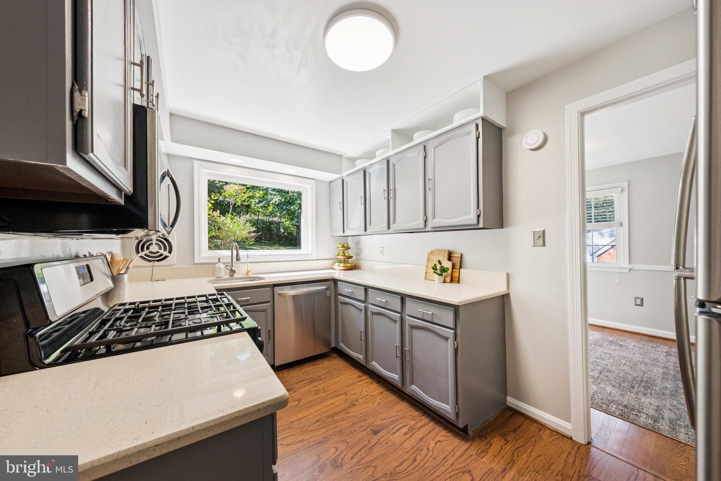 6515 OAKWOOD DR, FALLS CHURCH, Virginia 22041, 4 Bedrooms Bedrooms, ,2 BathroomsBathrooms,Residential,For sale,6515 OAKWOOD DR,VAFX2264372 MLS # VAFX2264372
