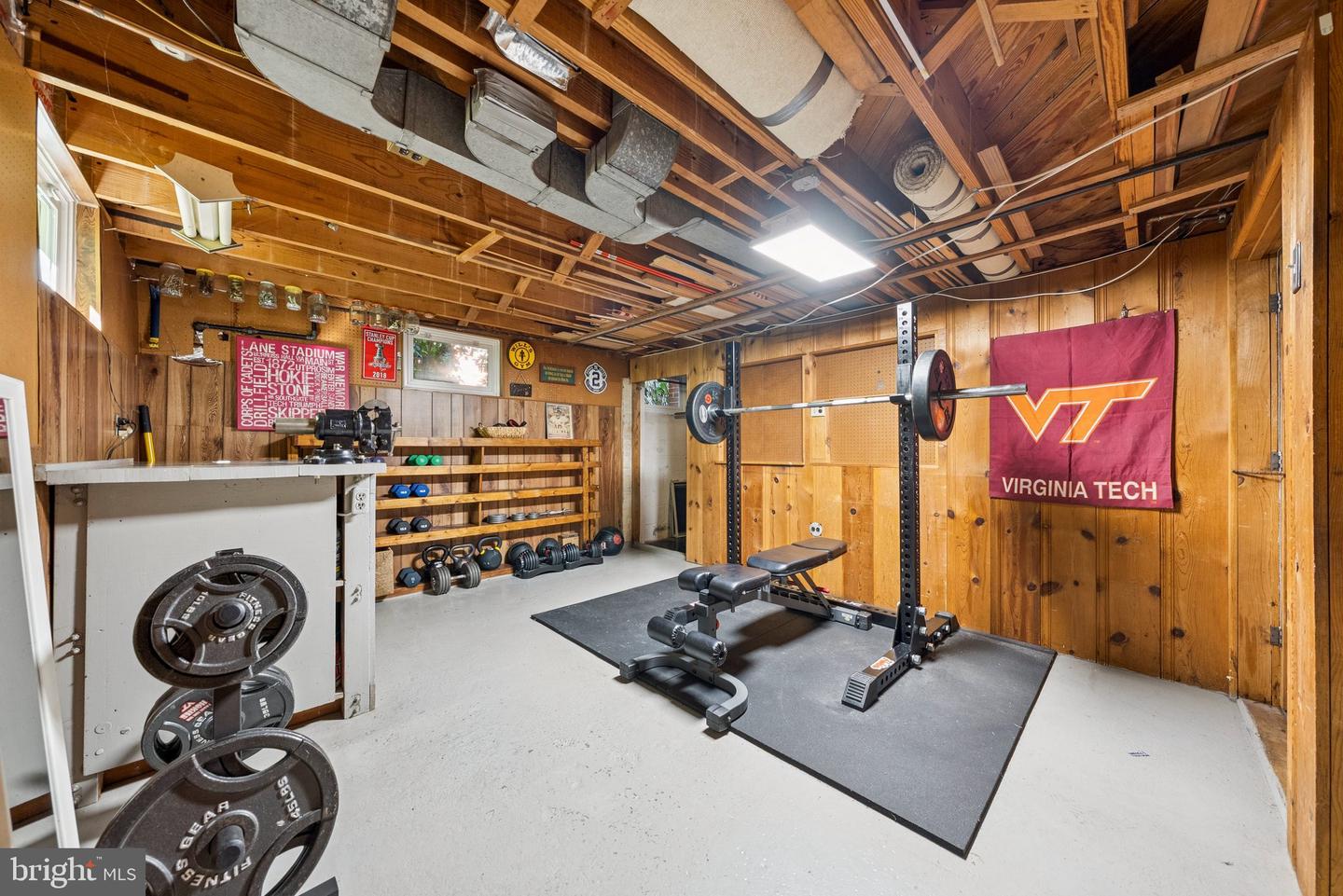 6515 OAKWOOD DR, FALLS CHURCH, Virginia 22041, 4 Bedrooms Bedrooms, ,2 BathroomsBathrooms,Residential,For sale,6515 OAKWOOD DR,VAFX2264372 MLS # VAFX2264372