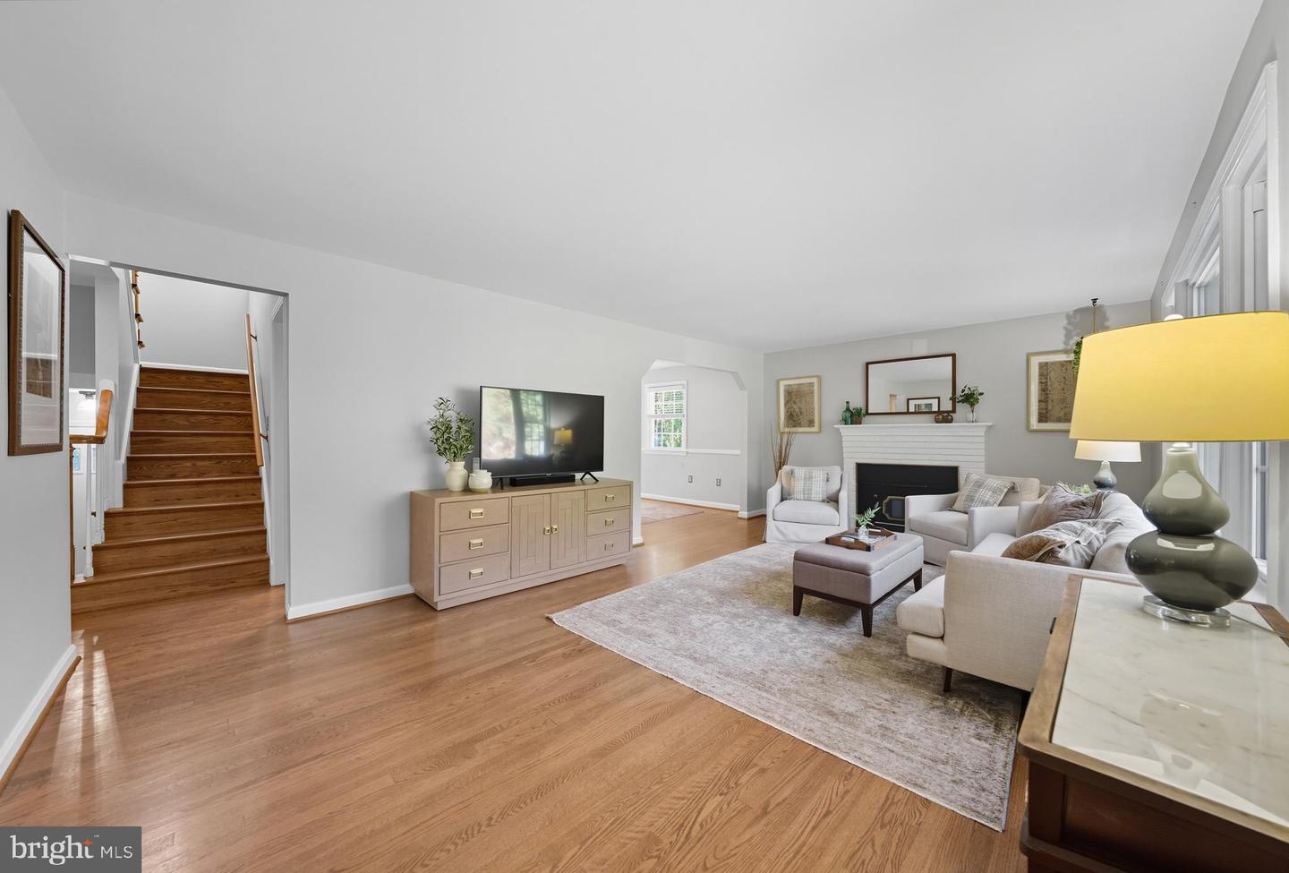 6515 OAKWOOD DR, FALLS CHURCH, Virginia 22041, 4 Bedrooms Bedrooms, ,2 BathroomsBathrooms,Residential,For sale,6515 OAKWOOD DR,VAFX2264372 MLS # VAFX2264372